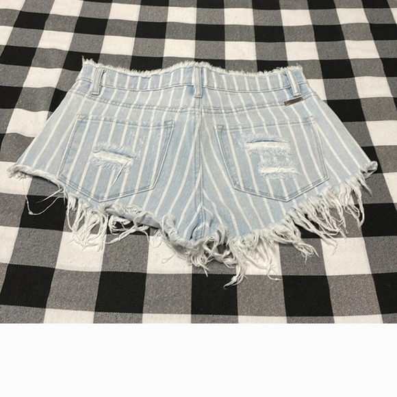 KanCan Blue White Striped Distressed Ripped Denim Jean Shorts Shortie Frayed - Picture 2 of 4